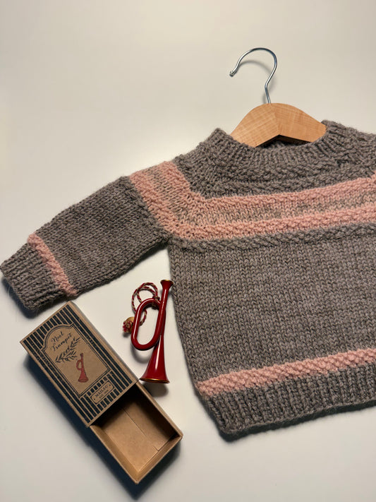 Baby Sweater - Curly Hug - størrelse nyfødt