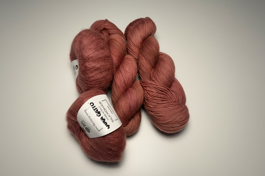 Strikkekit Sweater Adult - håndfarvet garn + Lana Gatto Silk Mohair (gratis opskrift)